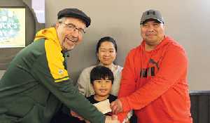 Elkhorn rallies for Filipino family in need
